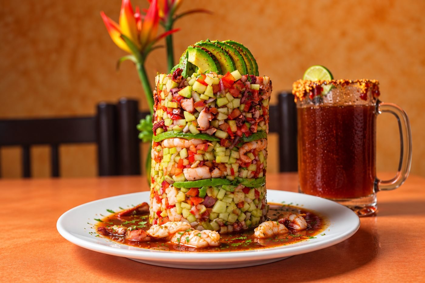 Torre de mariscos y michelada